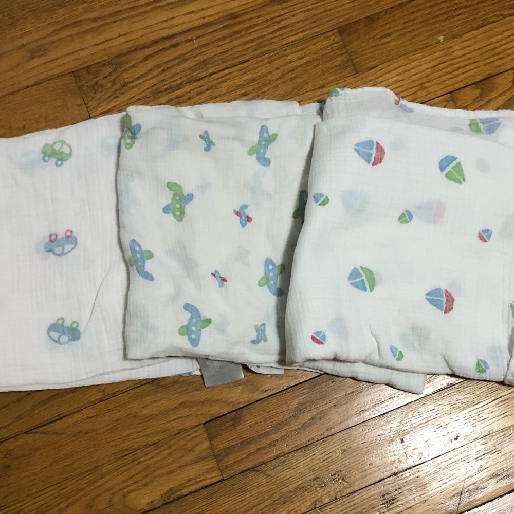 Aden & Anais set of 3 muslin wraps for baby